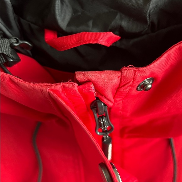 Stormtech Rain Coat - Picture 4 of 8